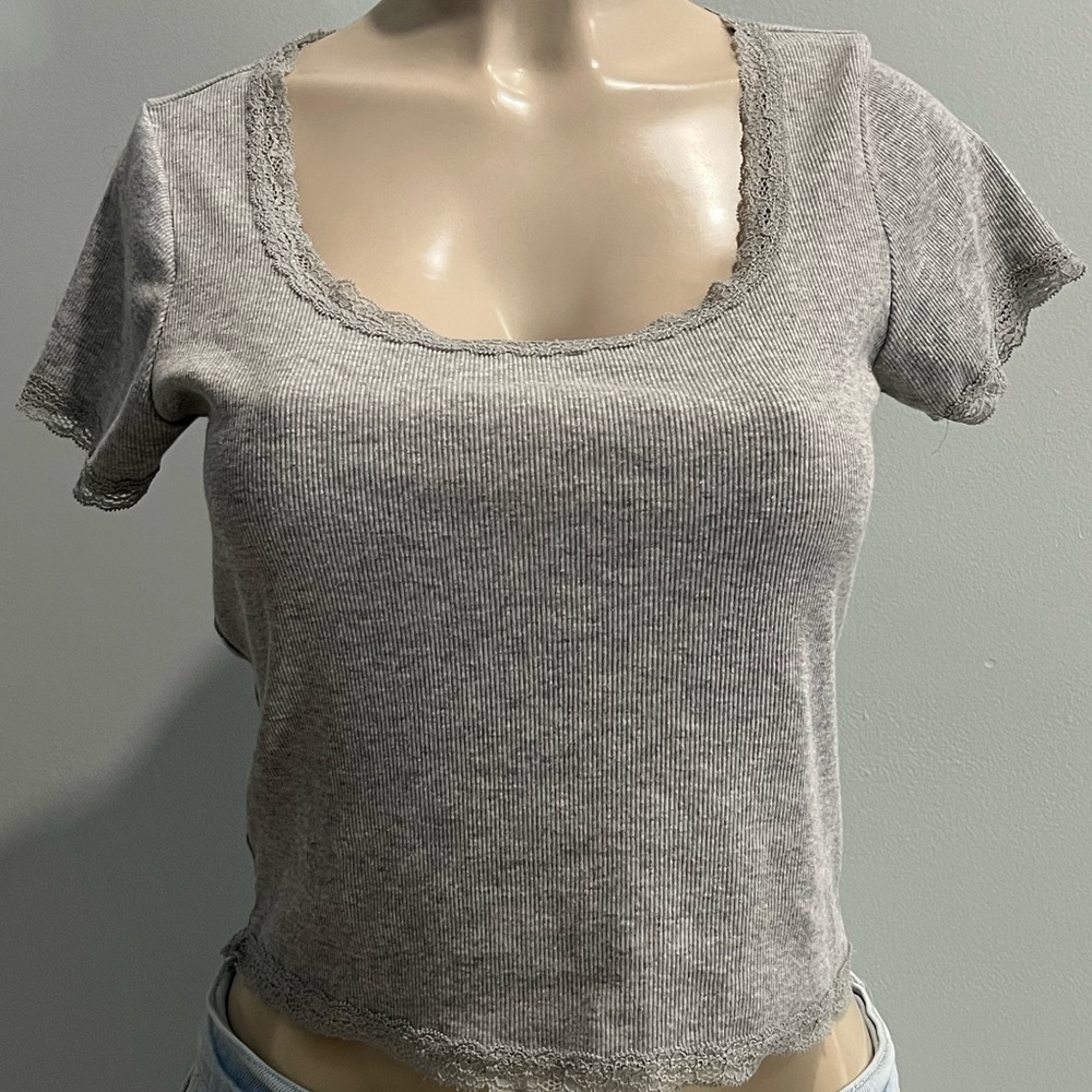 Heart Hips Heather Gray Short Sleeve Tee